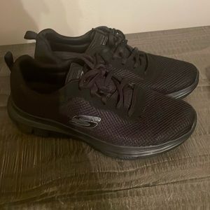 Sketchers air cooled memory foam - worn once- bought on a 2 week trip-